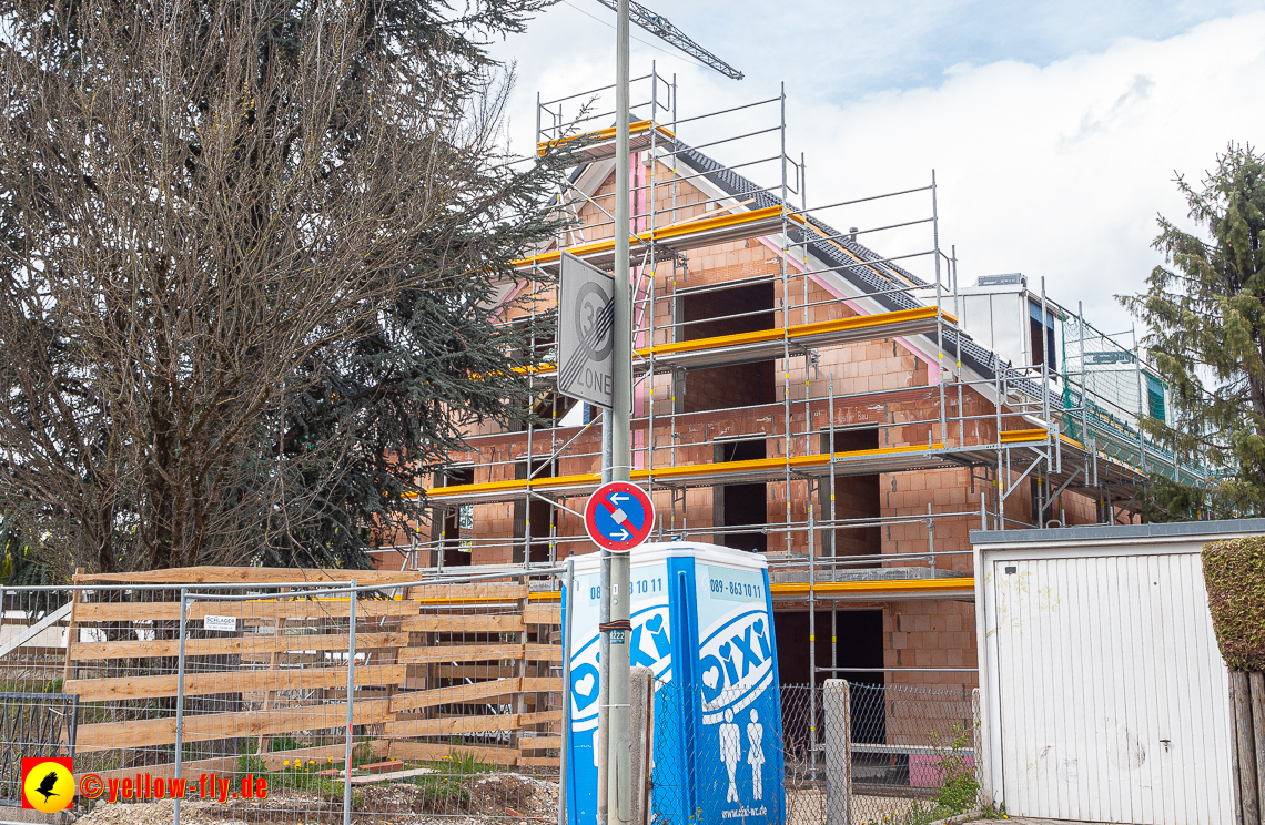 27.04.2023 - Burgfotos von der Baustell Niederalmstraße 16 in Neuperlach